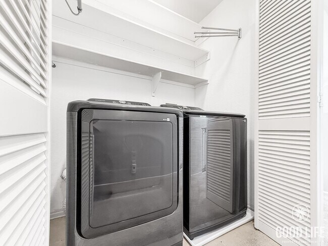 Building Photo - Beautiful 3B/2.5BA Home in Temecula for Rent!