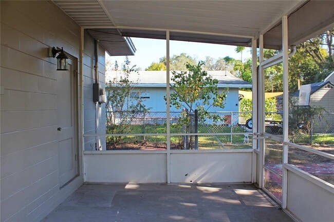 Building Photo - 840 Susan Dr