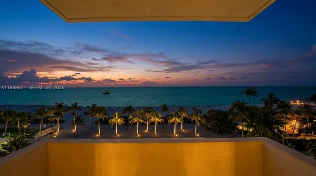 Building Photo - 2899 Collins Ave