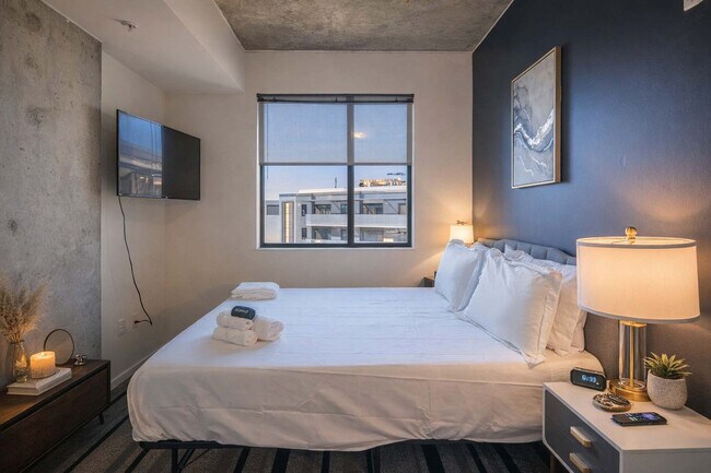 Building Photo - 915 N 4th St