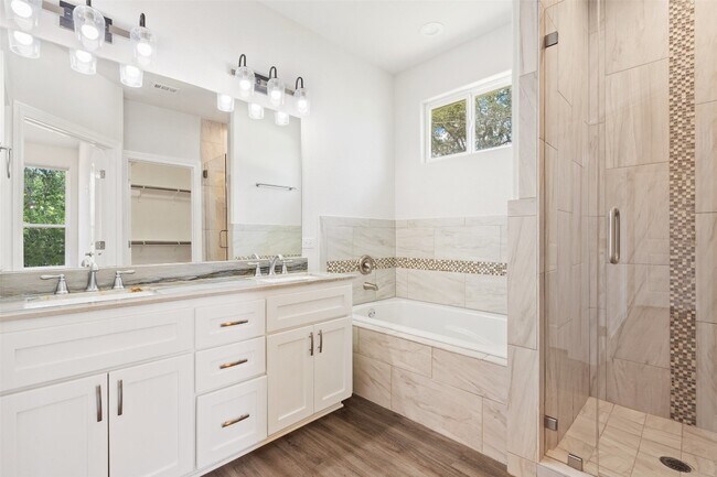 Building Photo - 129 Diamond Head Dr