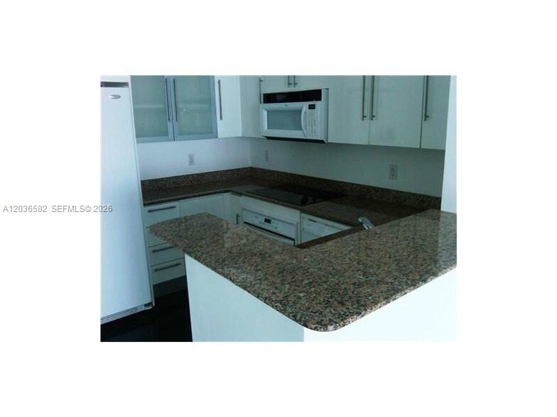 Building Photo - 335 S Biscayne Blvd