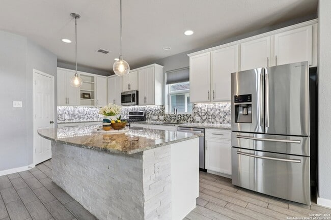 Building Photo - 8732 Stackstone