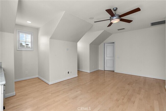Building Photo - 4132 Prado De Las Cabras