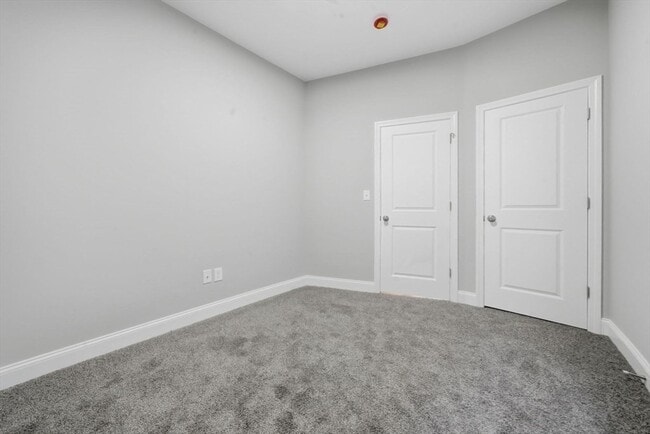 Building Photo - 1 Clough St