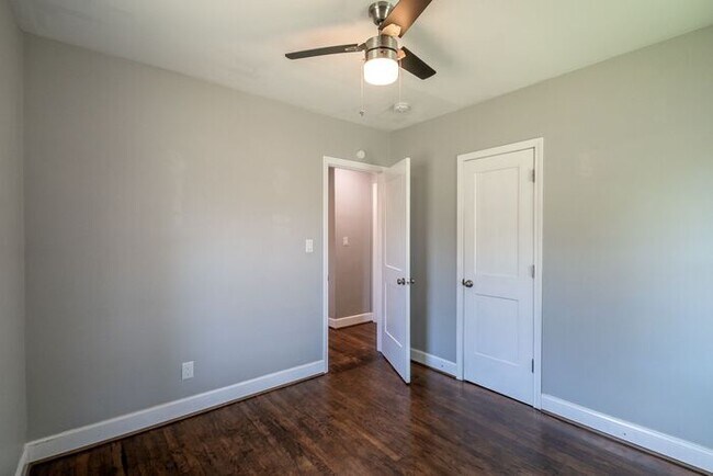 Building Photo - Charming Renovated 2BR Home in Revolution Park – Minutes from Uptown Charlotte!
