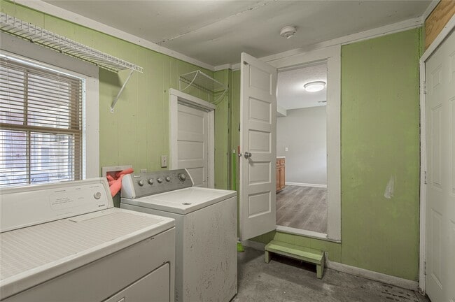 Building Photo - 1306 22nd St