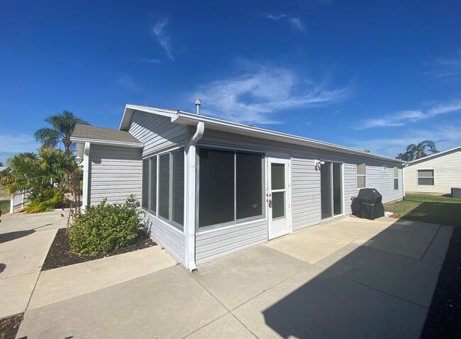 Building Photo - 1031 Pinewood Pl