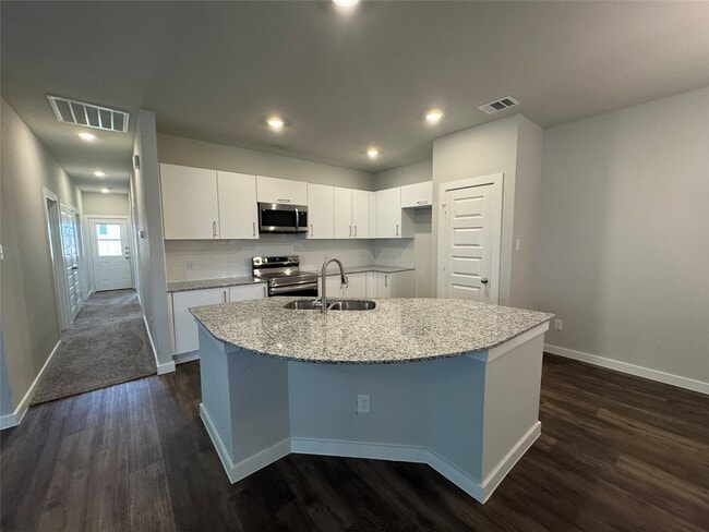 Building Photo - 9906 Grosbeak Ln