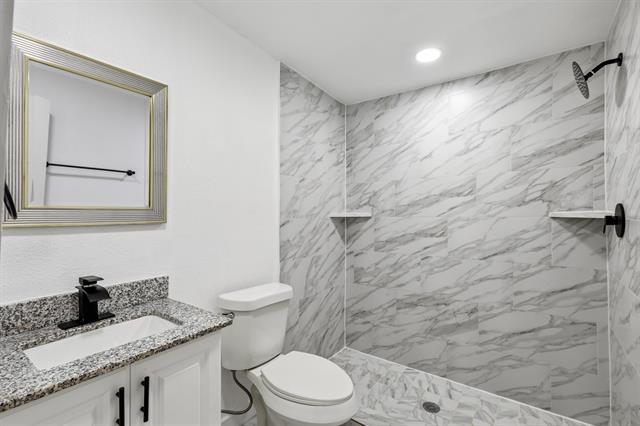 Building Photo - 2634 Seevers Ave