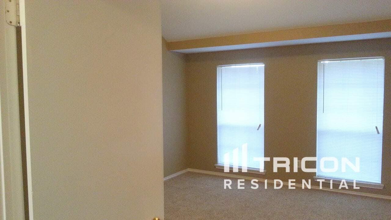 Building Photo - 7601 Cornell Dr