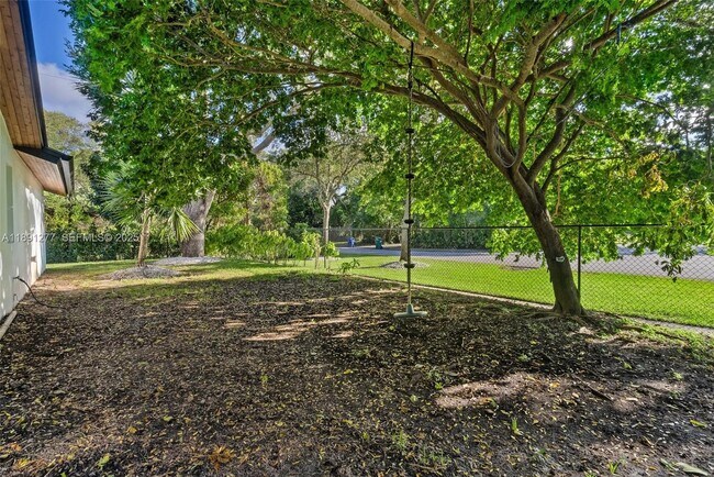 Building Photo - 7705 SW 171st Terrace