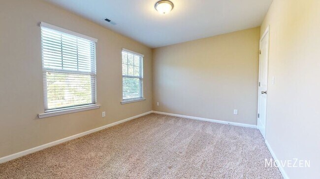 Building Photo - 105 Maraketch Ct