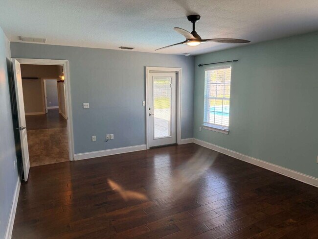 Building Photo - "Spacious 4-Bedroom Pool Home in Crestview!"
