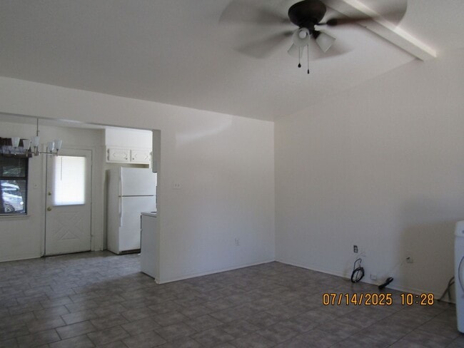 Building Photo - Turtle Creek Townhouse! MacArthur School D...