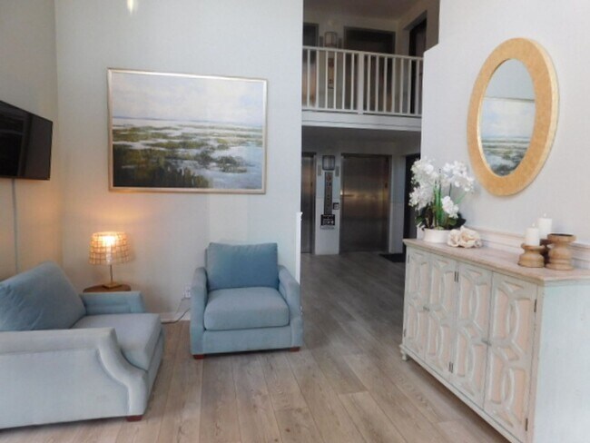 Building Photo - Remodeled 2 Bedroom 2 Bath Condo Over Looking Broad Creek