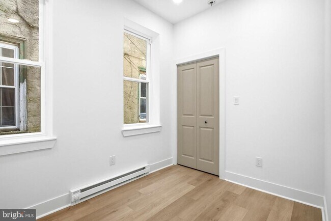 Building Photo - 2456 N 19th St