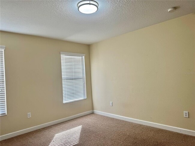 Building Photo - 2262 Romanum Dr