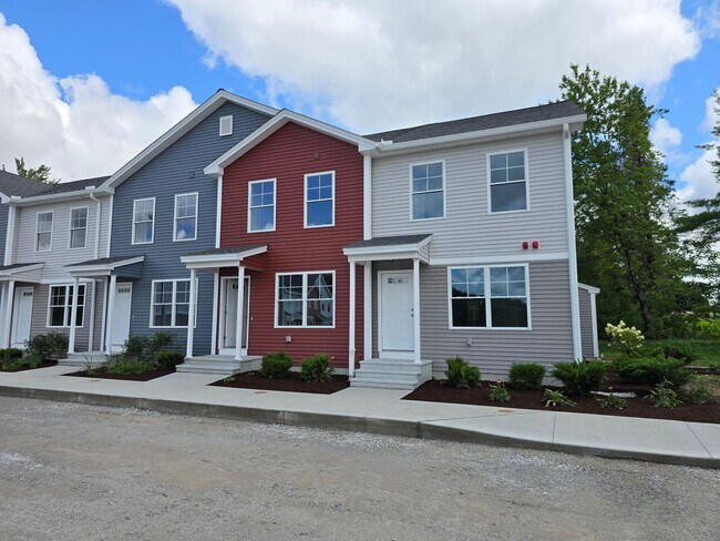 Building Photo - Megway Ct. (2-5)