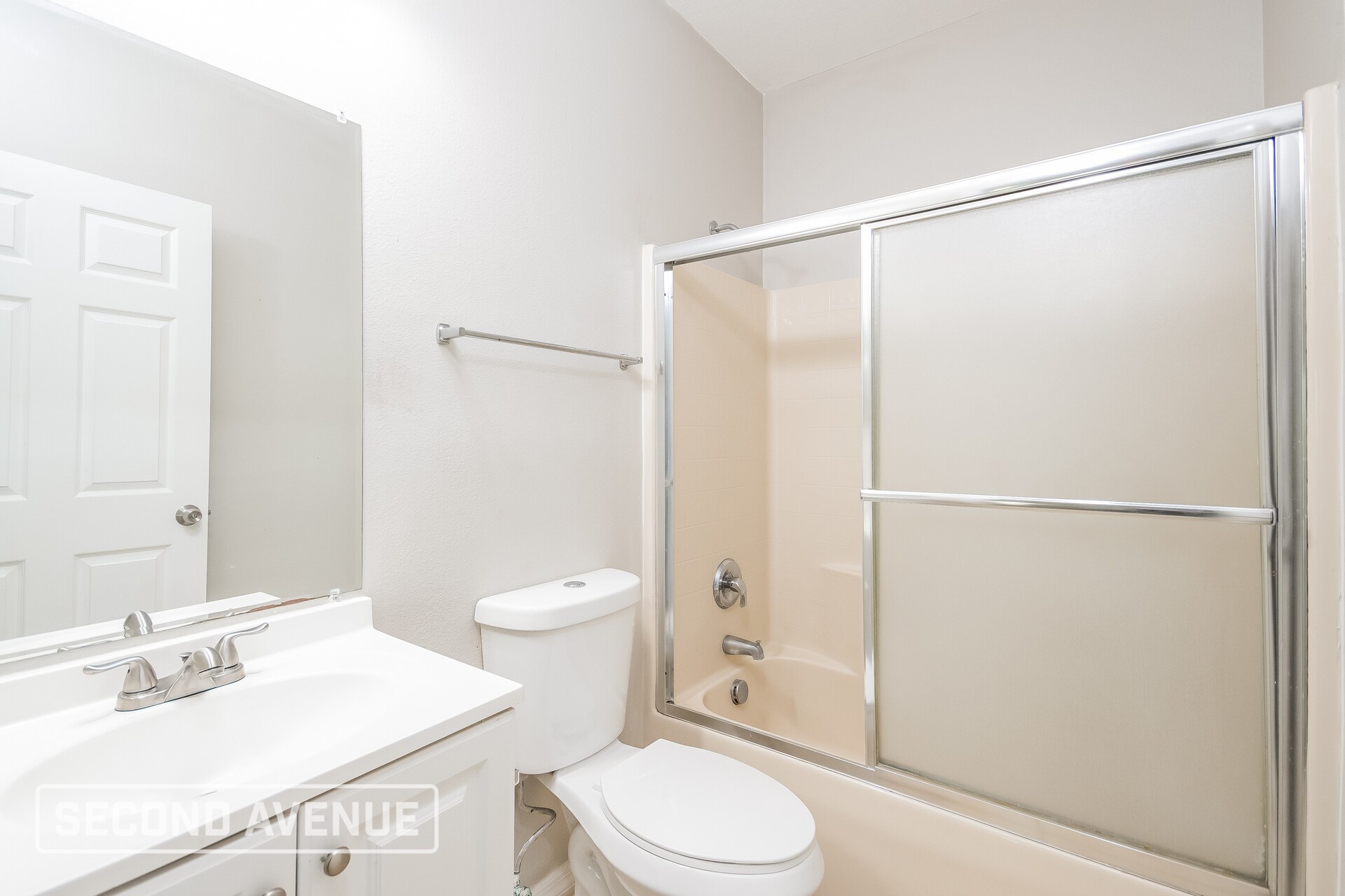 Building Photo - 623 Cotulla Dr