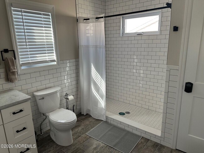 Building Photo - 102 New Jersey Ave