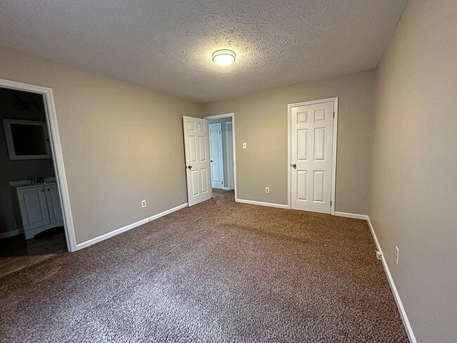 Building Photo - Cozy Hardin Valley Duplex – 2 Bedroom, 1 Bath