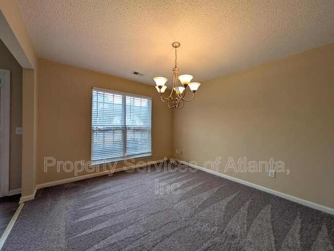 Building Photo - 704 Denise Ct