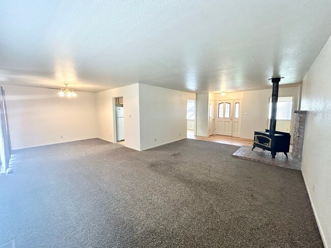 Building Photo - 1584 Johnson Ln