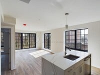 Building Photo - 1 bedroom in ASTORIA NY 11102