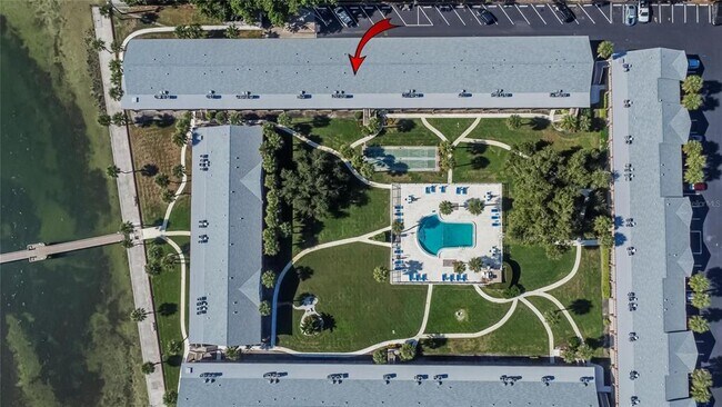 Building Photo - 650 Pinellas Point Dr S