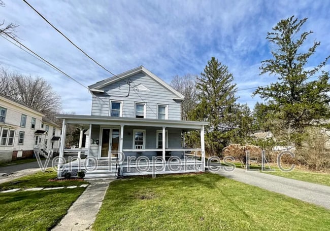 Primary Photo - 24 W Main St