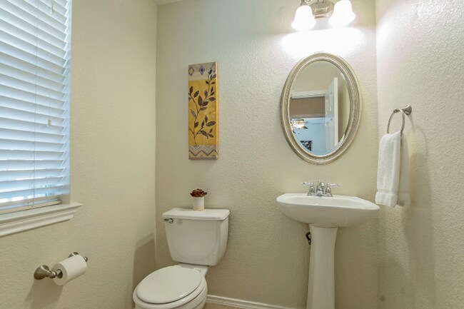 Building Photo - 1501 Davis Mountain Loop