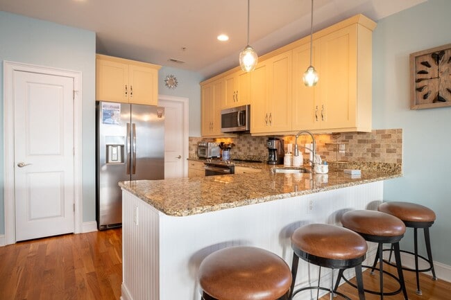 Building Photo - Fresh and Salty @ 608 Carolina Beach Ave. S. #202