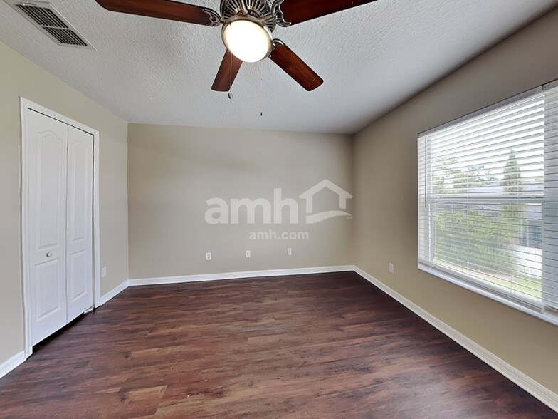 Building Photo - 1720 Portcastle Cir