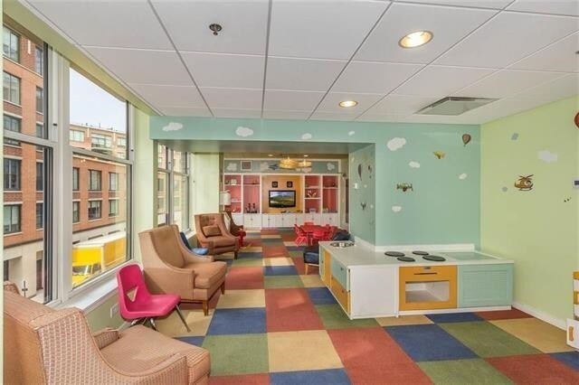 Building Photo - 1125 Maxwell Ln