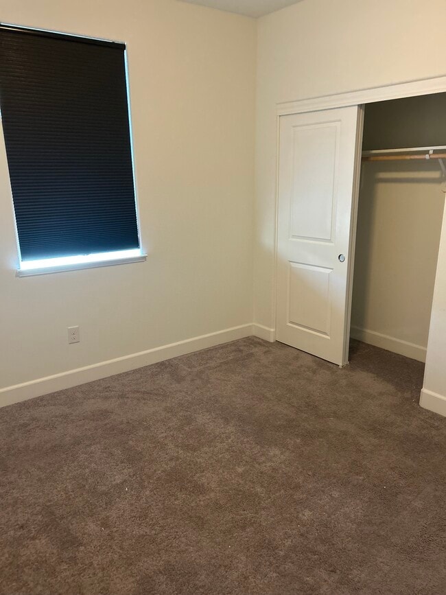 Building Photo - 1845 Dark Horse Rd