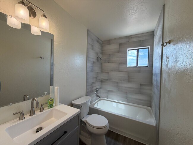 Building Photo - 5409 6th St NW