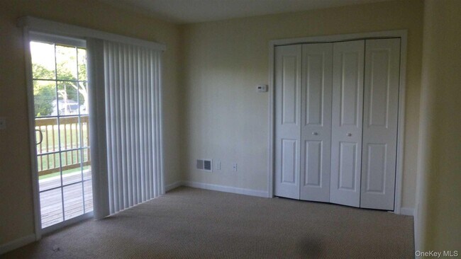 Building Photo - 48 Berry Ln
