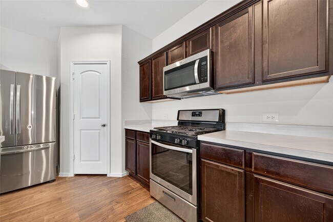Building Photo - 21230 Violet Dusk Dr