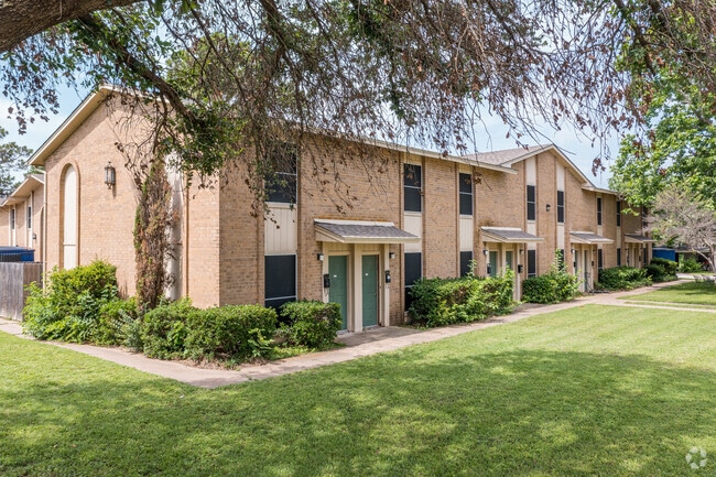 Indiana Crossing Unit Entrances - Indiana Crossing