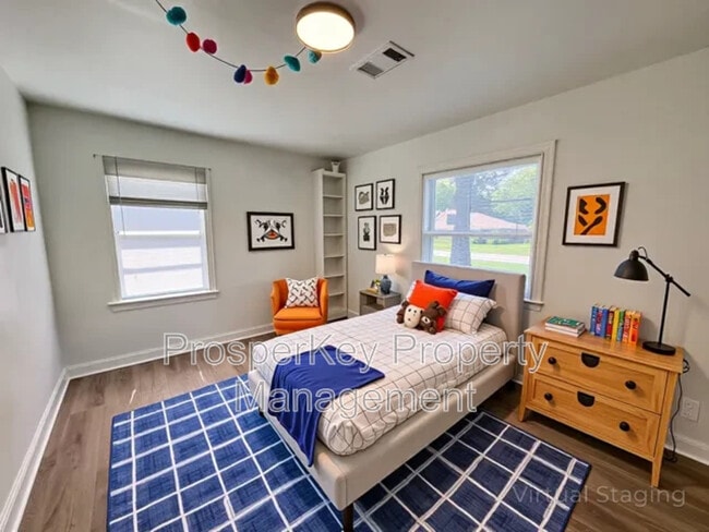 Building Photo - 703 Briarcliff Rd