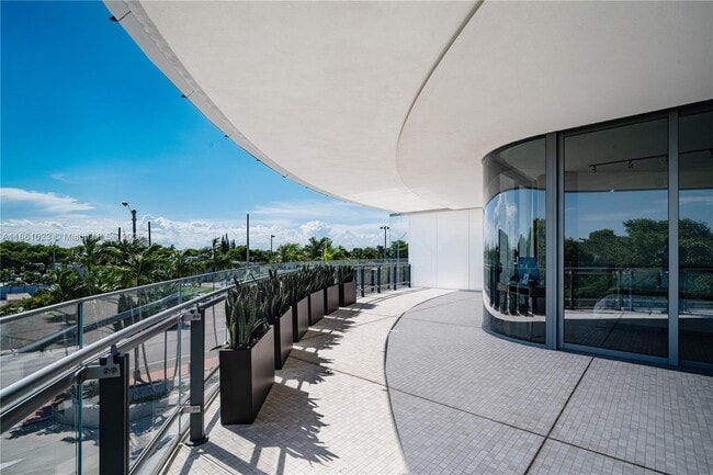 Building Photo - 8701 Collins Ave