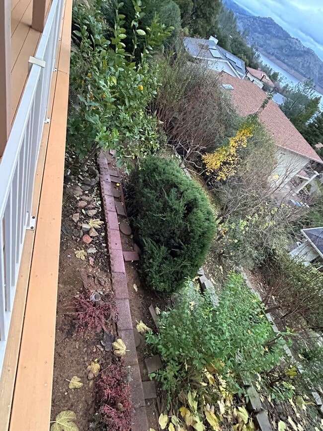 Building Photo - 6367 Woodman Dr