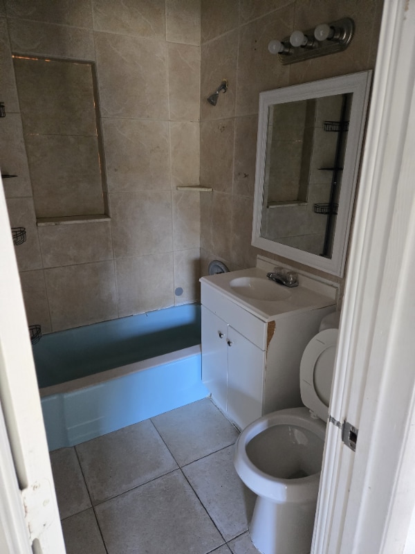 Building Photo - 21923 Hernando Ave