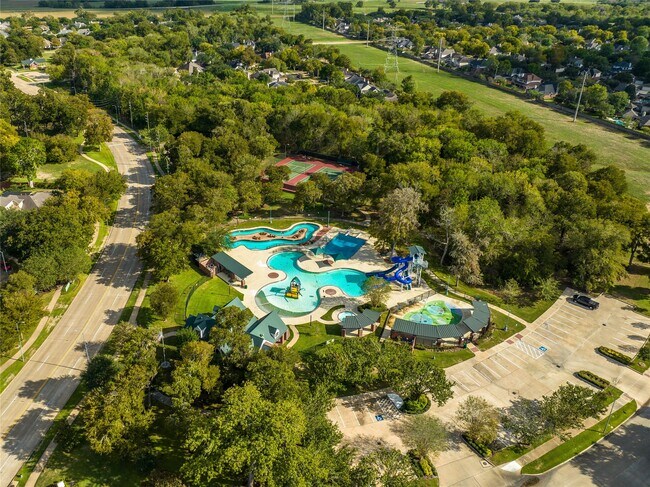 Building Photo - 1315 Terrace View Dr