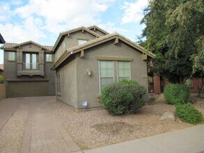 Building Photo - Beautiful Home in Gilbert!