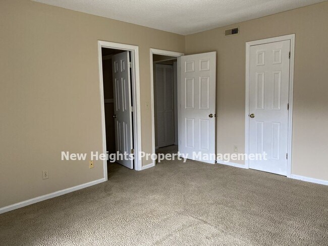 Building Photo - 557 TRAVELERS BLVD 0733