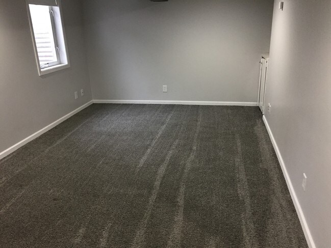 Building Photo - 125 Second St SW