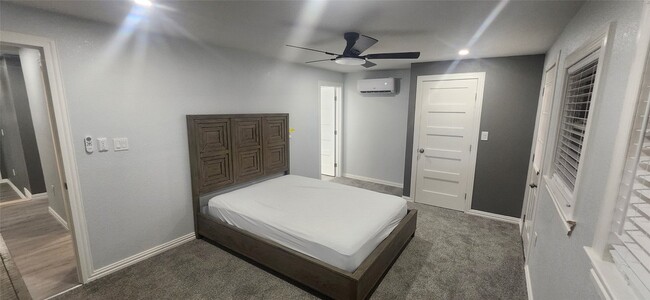 Building Photo - 5280 Atwell Ln