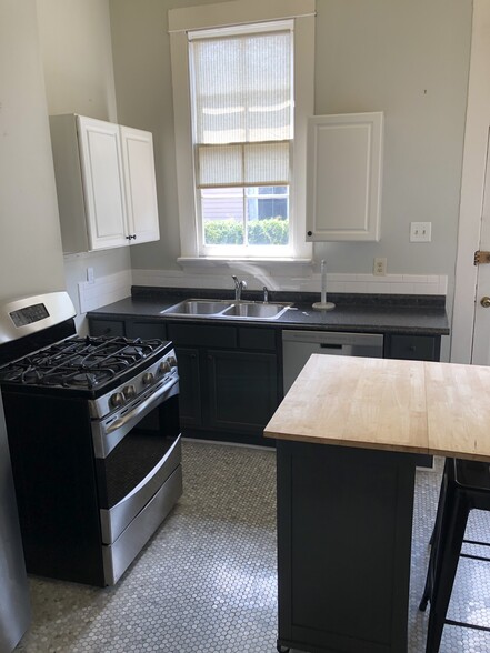 Kitchen - 8210 Plum St